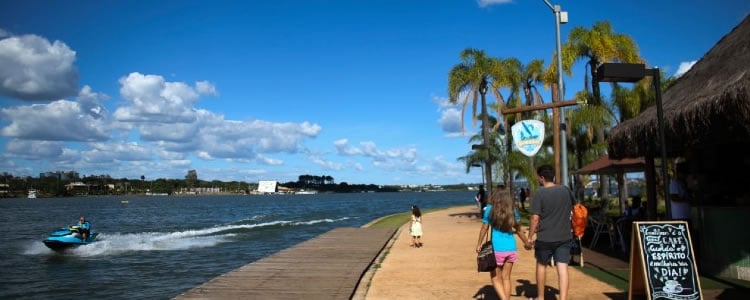 Setor de turismo no Brasil: faturamento tem redução de 33,6% em 2020