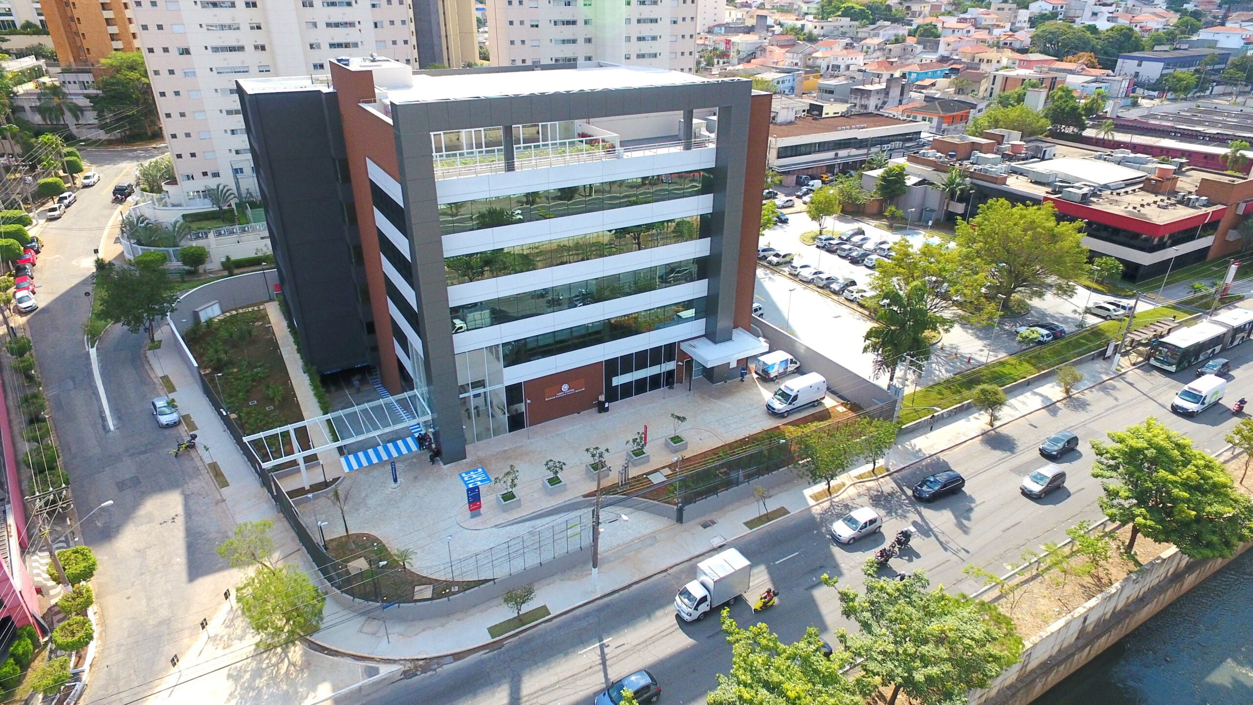 Coronavírus: Hospital Albert Einstein pode construir unidade móvel