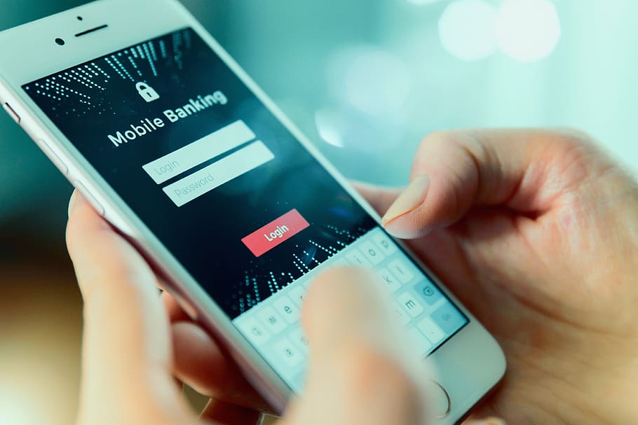 Como usar o serviço digital dos bancos tradicionais em meio a pandemia