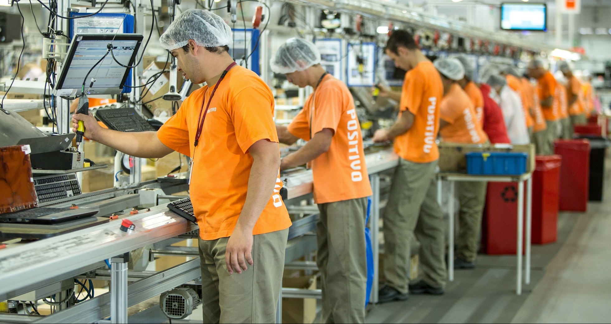 Positivo (POSI3) reverte prejuízo e lucra R$ 4,4 milhões no 1TRI