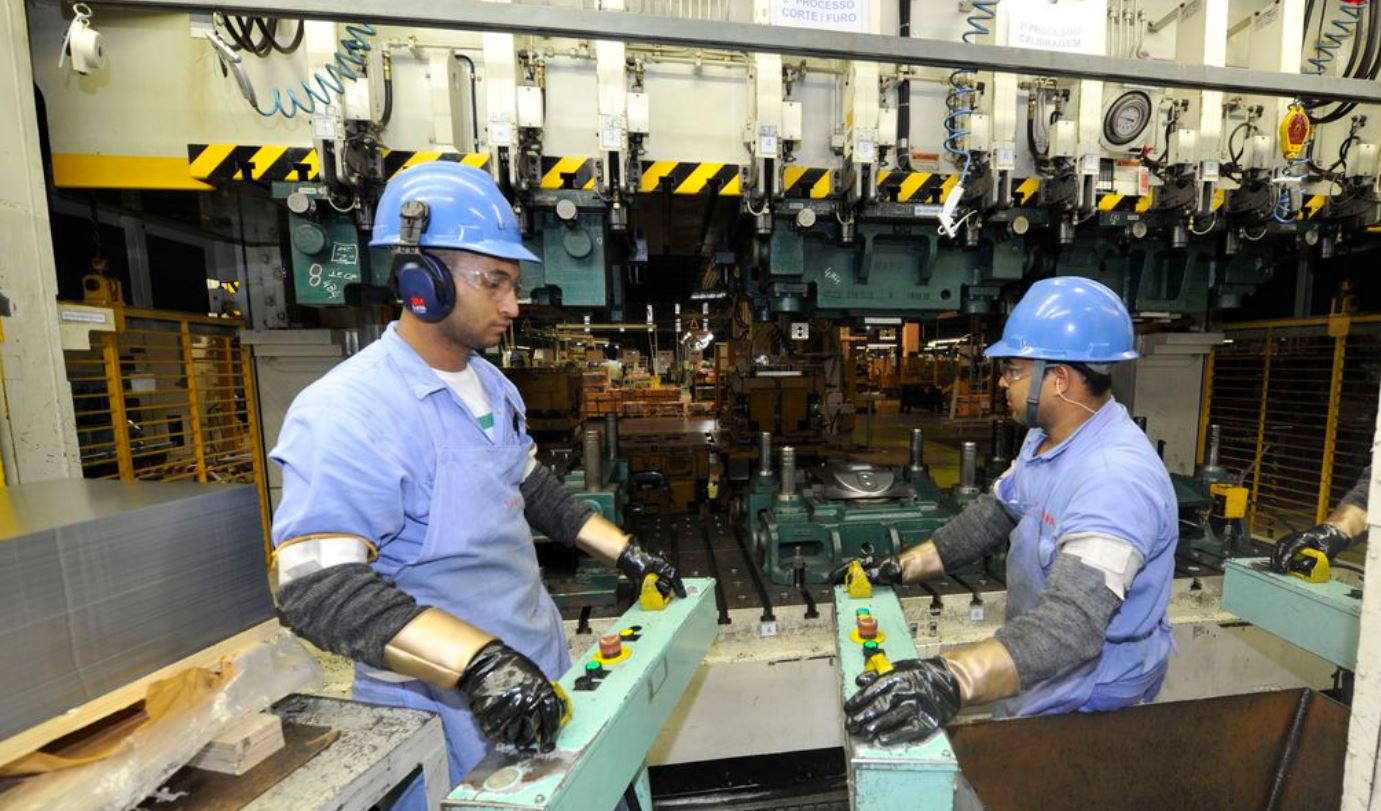 Monitor do PIB mostra alta de 0,7% em maio, após duas retrações