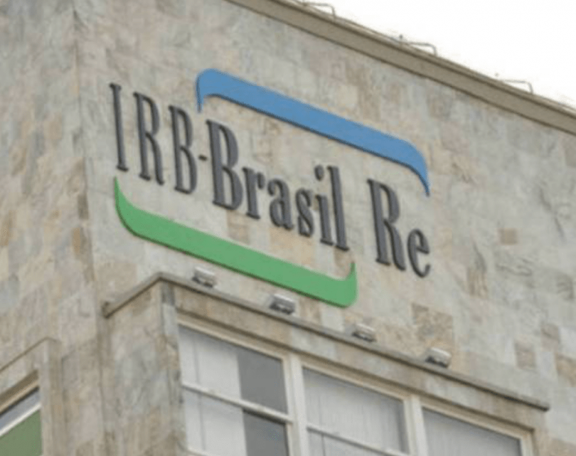 IRB (IRBR3) informa aumento de capital de R$ 2,079 bilhões e dividendos