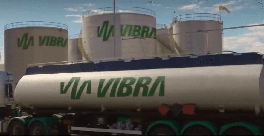 Imagem de caminhão da Vibra (VBB3), que teve sua compra de ações recomendada pelo BTG Pactual