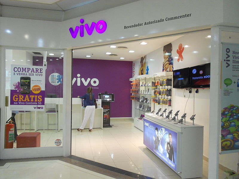 CVM | Telefonica Vivo (VIVT3) assina com Viasat, CSN (CSNA3) recompra Notes, e Itaú (ITUB4) abre PDV