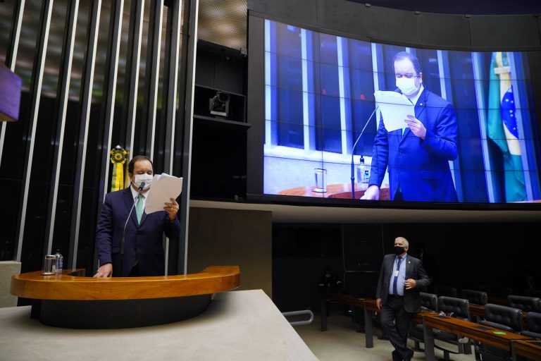 Eletrobras (ELET6): relator da MP retira previsão de contratação de energia de termelétricas