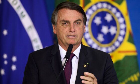 Bolsonaro anuncia fim da bandeira escassez hídrica a partir do dia 16