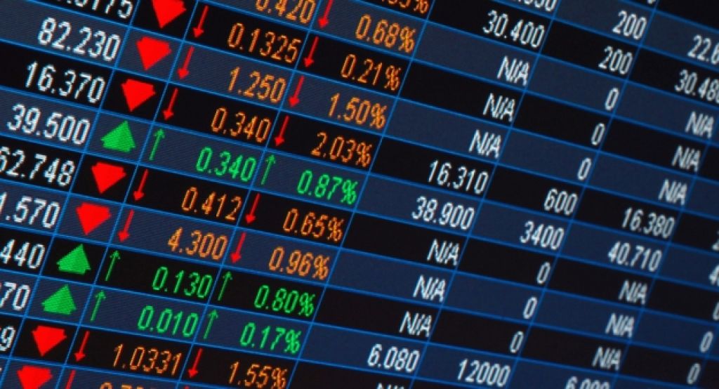 Bolsa aprofunda queda e opera com redução de 1% nesta segunda-feira