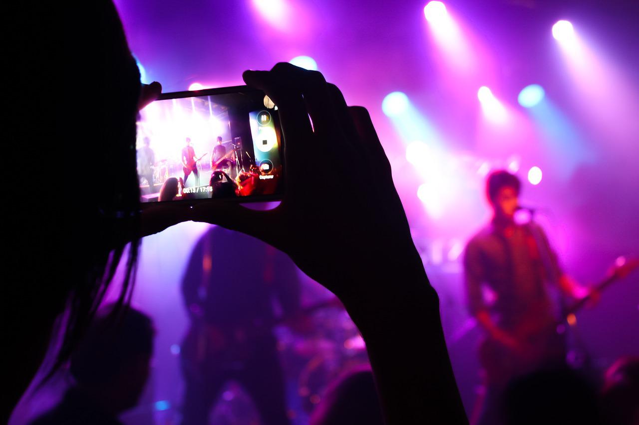CVM | T4F (SHOW3) anuncia festival em SP, e Mobly (MBLY3) inaugura megastore