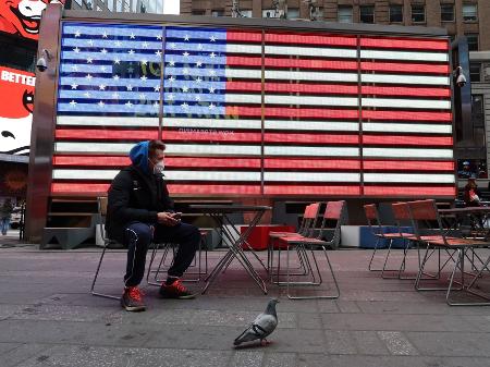 Índice Gerentes de Compras (PMI) composto dos EUA cai a 51,1 em janeiro