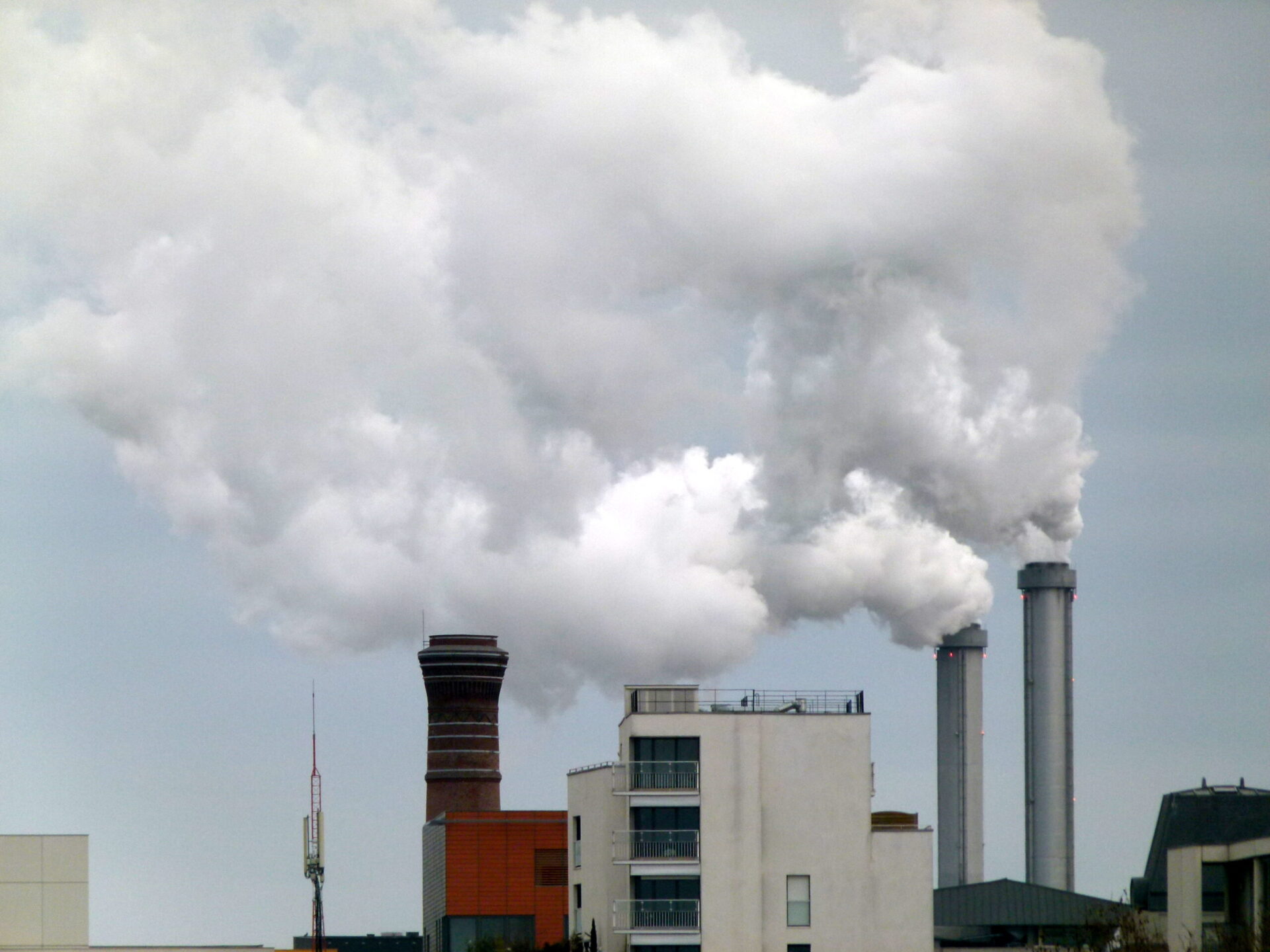 Governo estuda criação de “imposto verde” sobre atividades poluentes