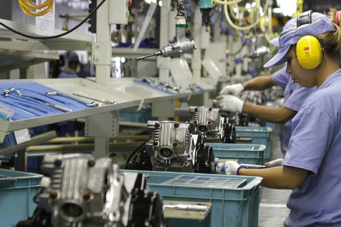 Produção e emprego na indústria crescem em maio, aponta CNI
