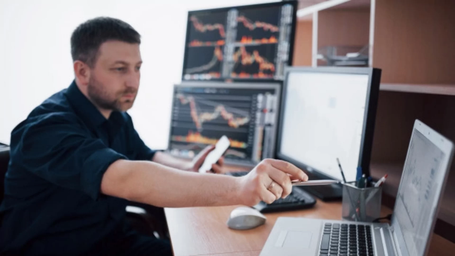 Mercado fracionário e lote: entenda a diferença e saiba como investir