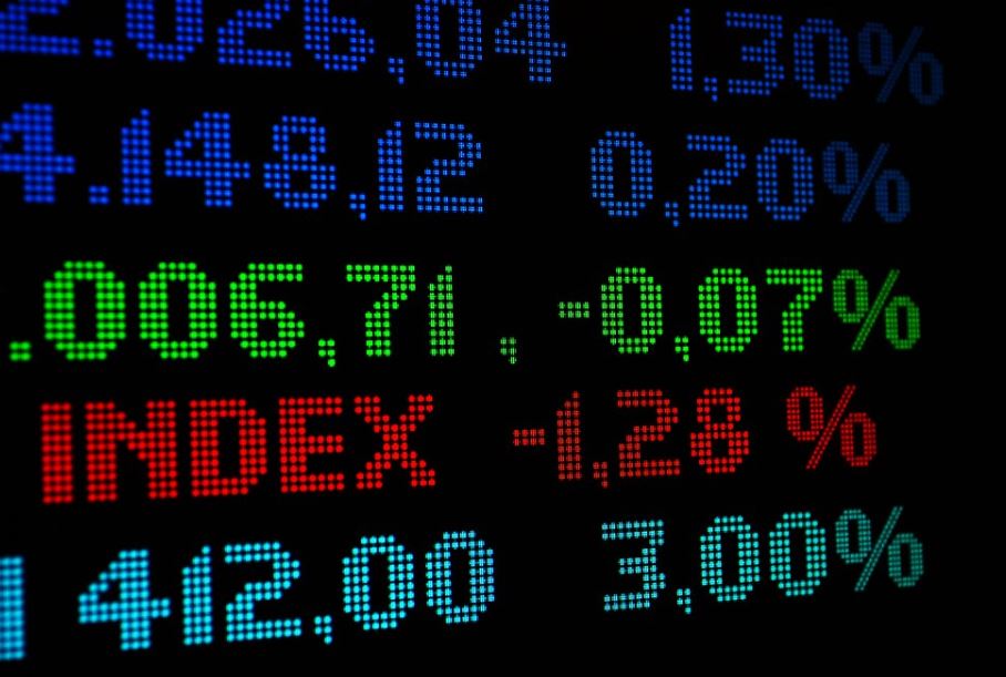 Ibovespa fecha com queda de 1,49%; dólar avança a R$ 5,82