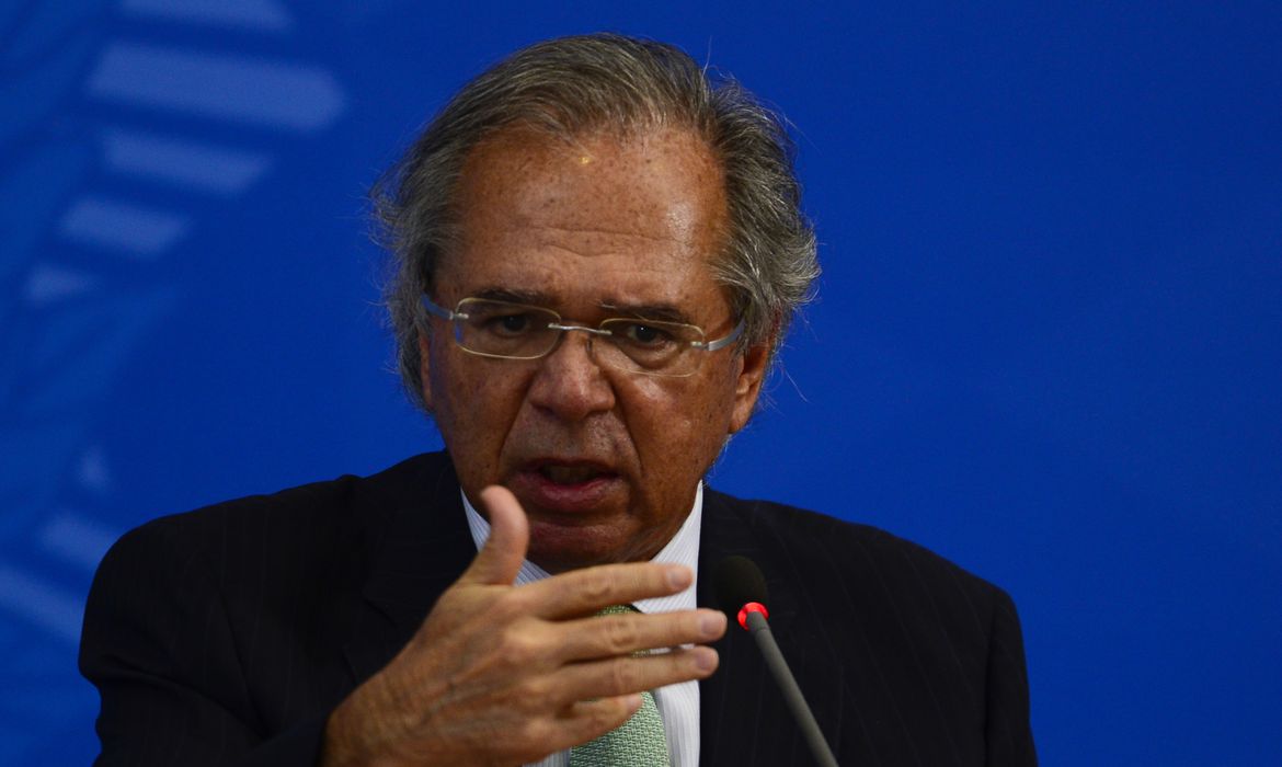 Guedes confirma que dois secretários da pasta pediram demissão