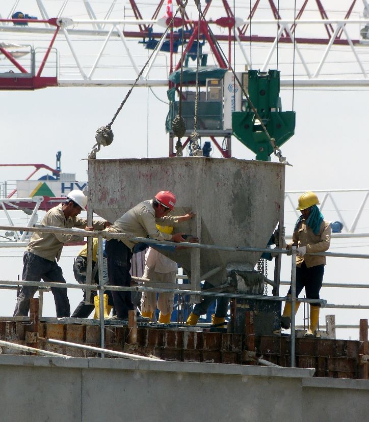 Prévia do payroll, ADP revela aumento dos empregos nos EUA e fica acima da projeção