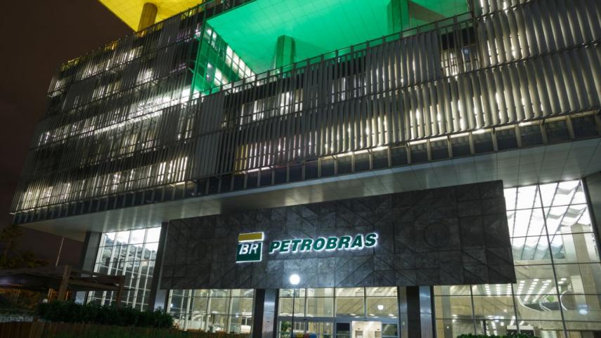 Governo confirma mudança na presidência da Petrobras (PETR3; PETR4)