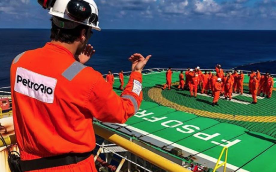 PetroRio (PRIO3) e Eztec (EZTC3) estreiam com queda no Ibovespa