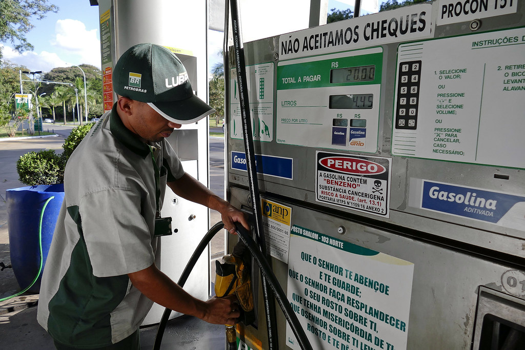 Guerra na Ucrânia causa maior defasagem de preços da Petrobras (PETR4) desde 2016