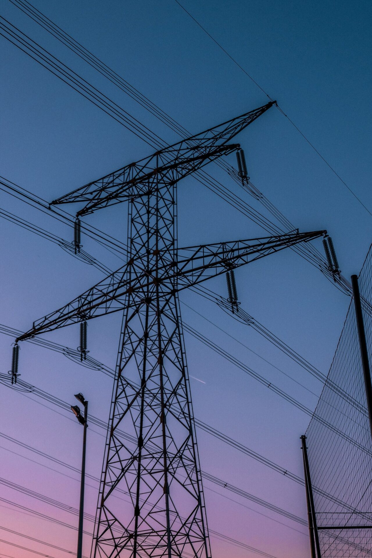 Equatorial (EQTL3) tem alta de 6,8% no lucro no 4TRI