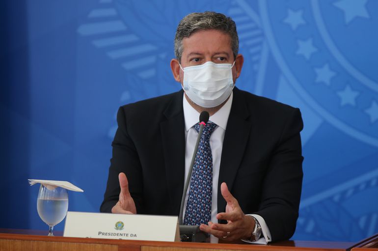 Lira diz que reforma tributária será “a possível e melhorará sistema”