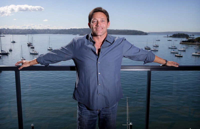 Jordan Belfort, o Lobo de Wall Street, agora aposta em criptos e NFTs