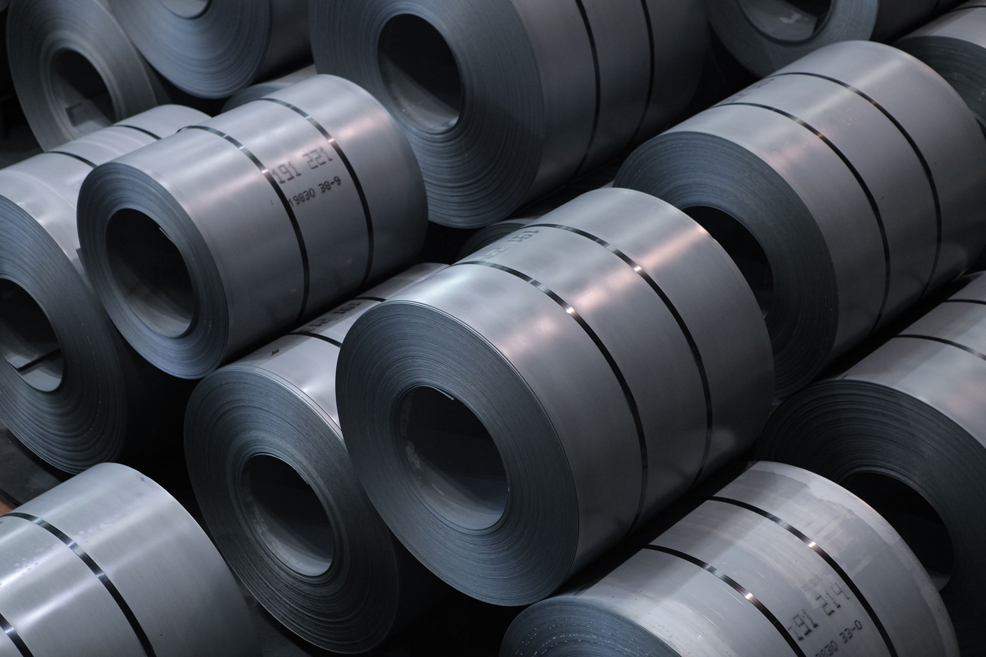 Usiminas (USIM5) informa mudança acionária relevante