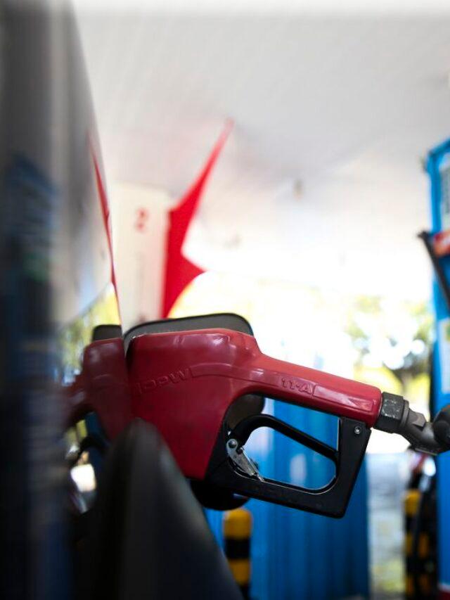 Imagem mostra ´bomba em posto de combustíveis; óleo diesel teve queda nopreo, segundo a Petrobras