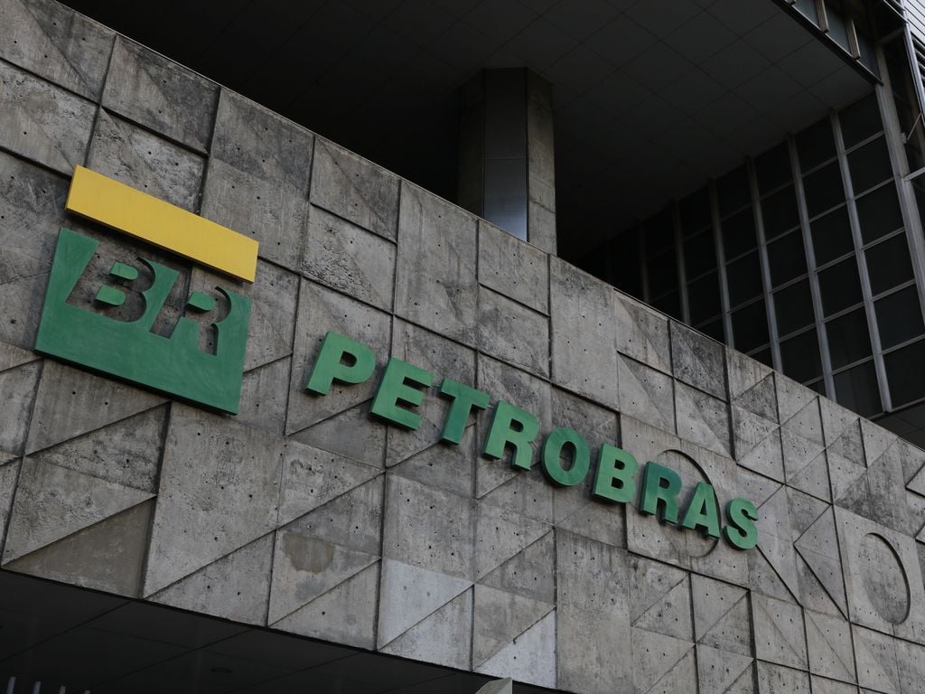Meta da Petrobras é diminuir o endividamento