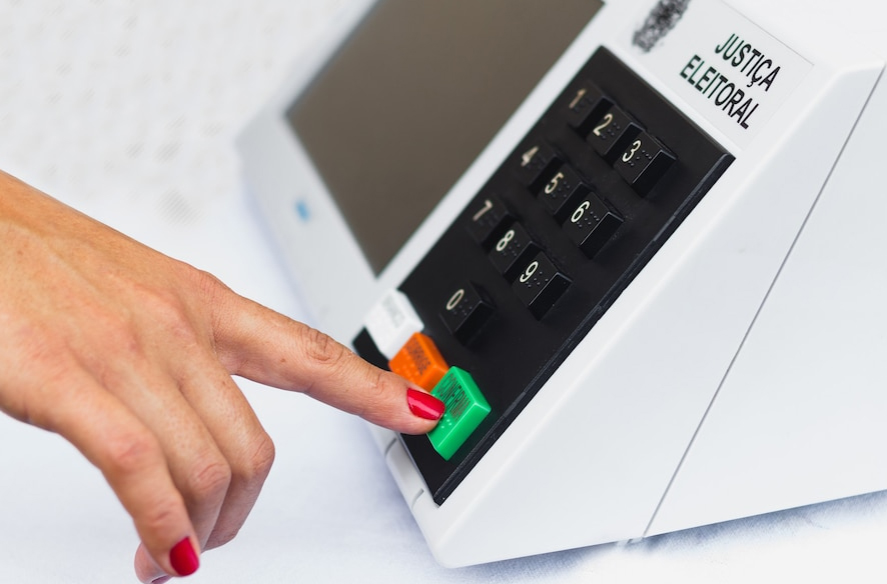 Pesquisa BTG aponta Lula com 45% das intenções de votos e Bolsonaro com 35%