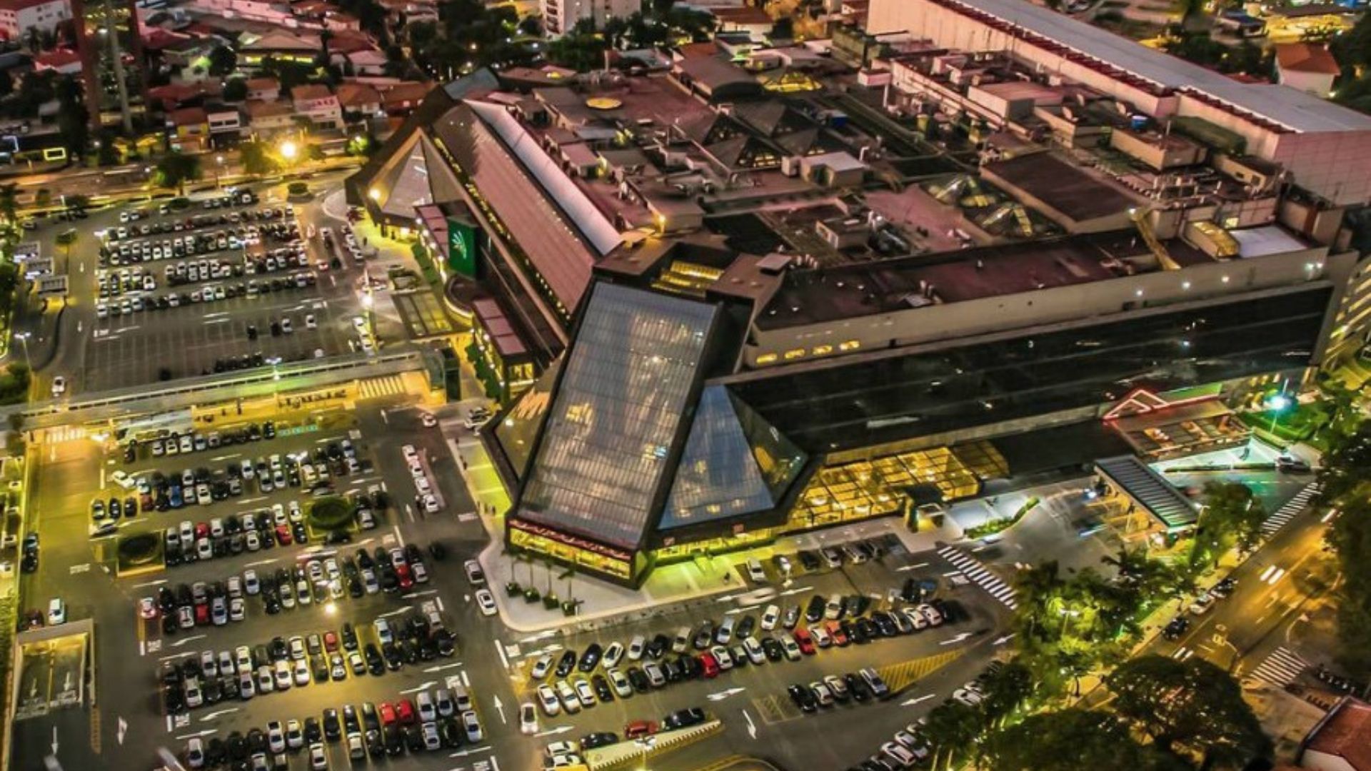 Aliansce Sonae (ALSO3) investe no entorno de shoppings para criar mini-bairros