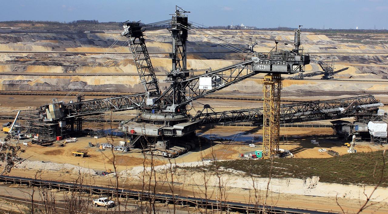 Imagem mostra uma unidade de mineração.