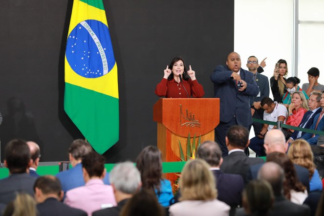 Simone Tebet quer conciliar responsabilidade fiscal e social no Planejamento