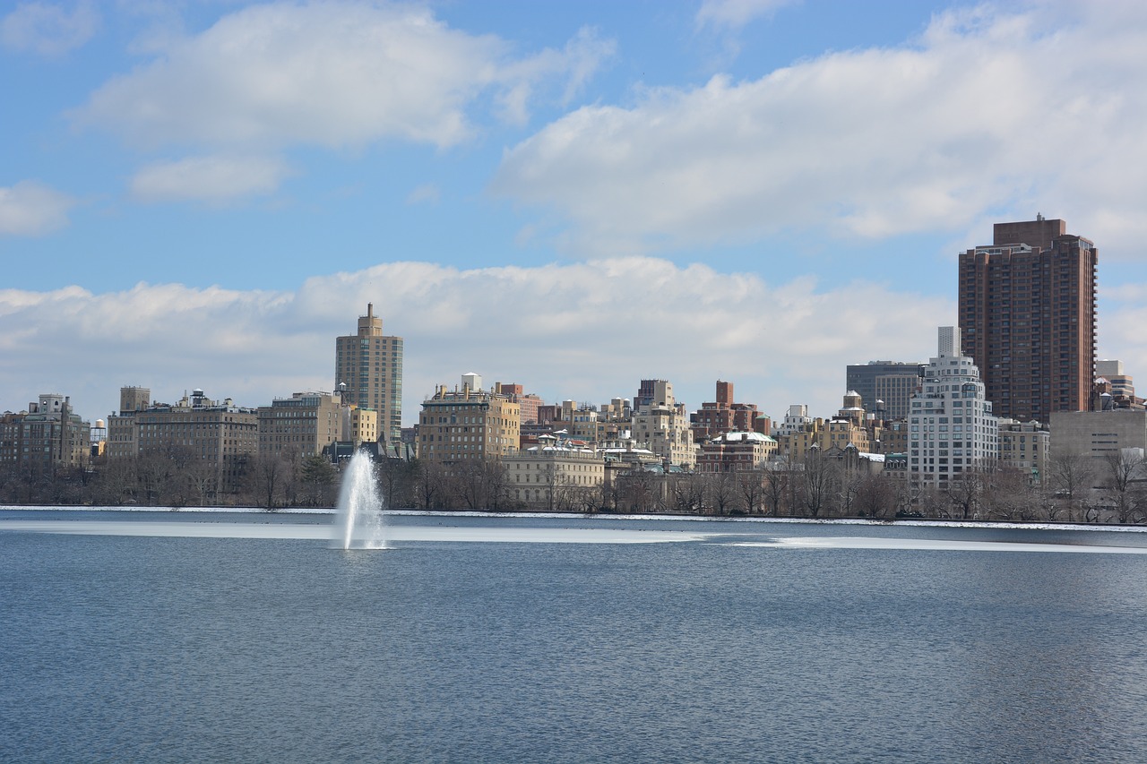 PIB dos EUA sobe 2,7% no 4TRI22 em segunda estimativa