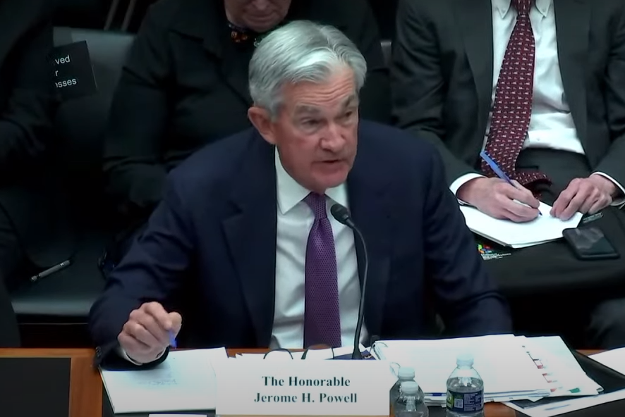 Na Câmara dos EUA, Powell evita antecipar números sobre alta de juros