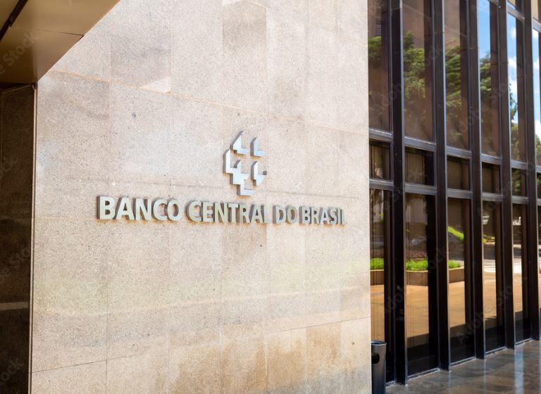 Boletim Focus revisa projeção do IPCA de 2024 para baixo