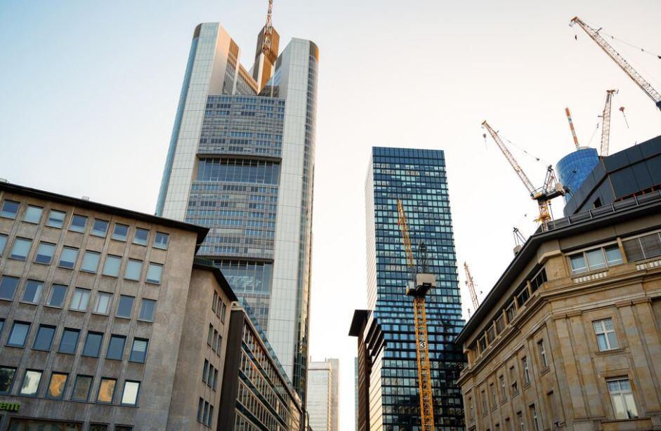 Foto de prédios: como ficam os fundos imobiliários geridos pela Credit Suisse?