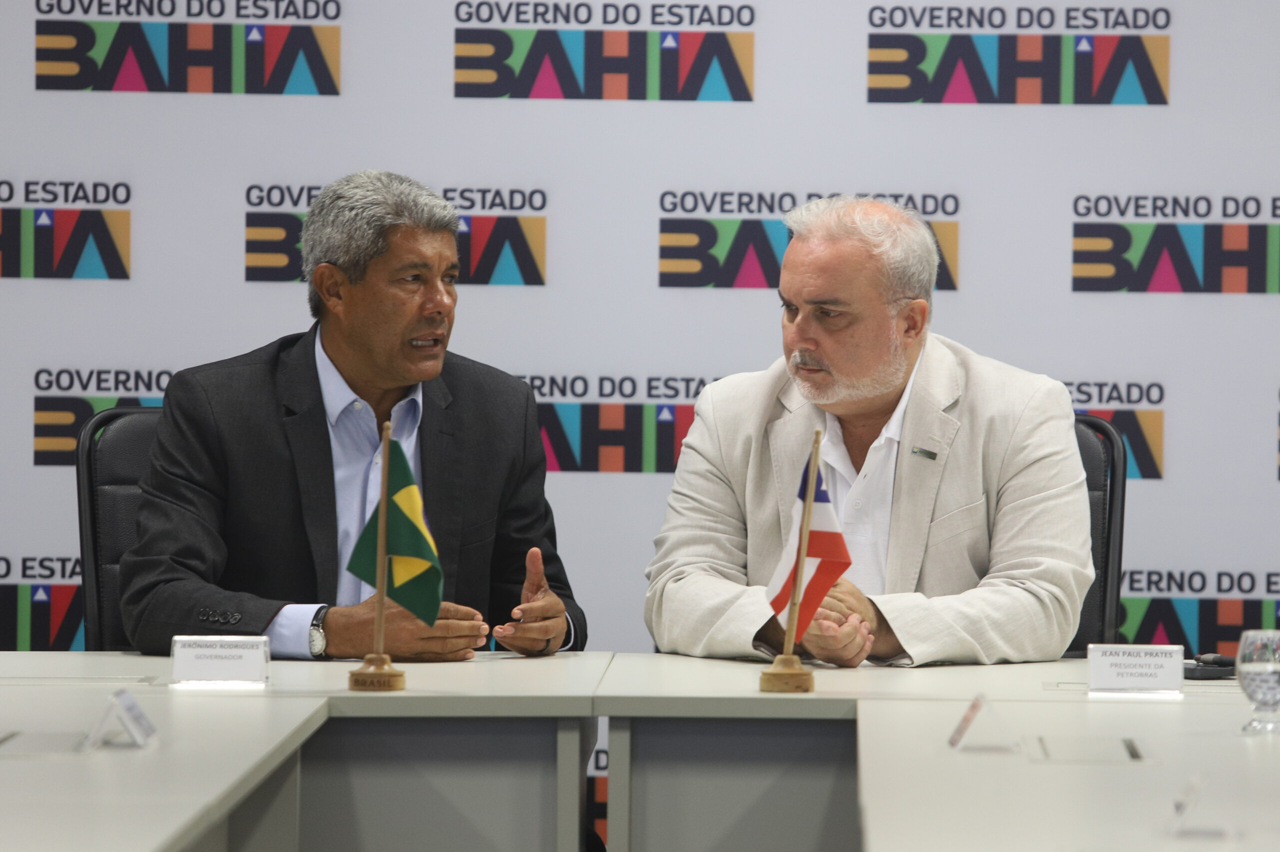 Petrobras (PETR3; PETR4) pretende retomar Bahia Terra até abril