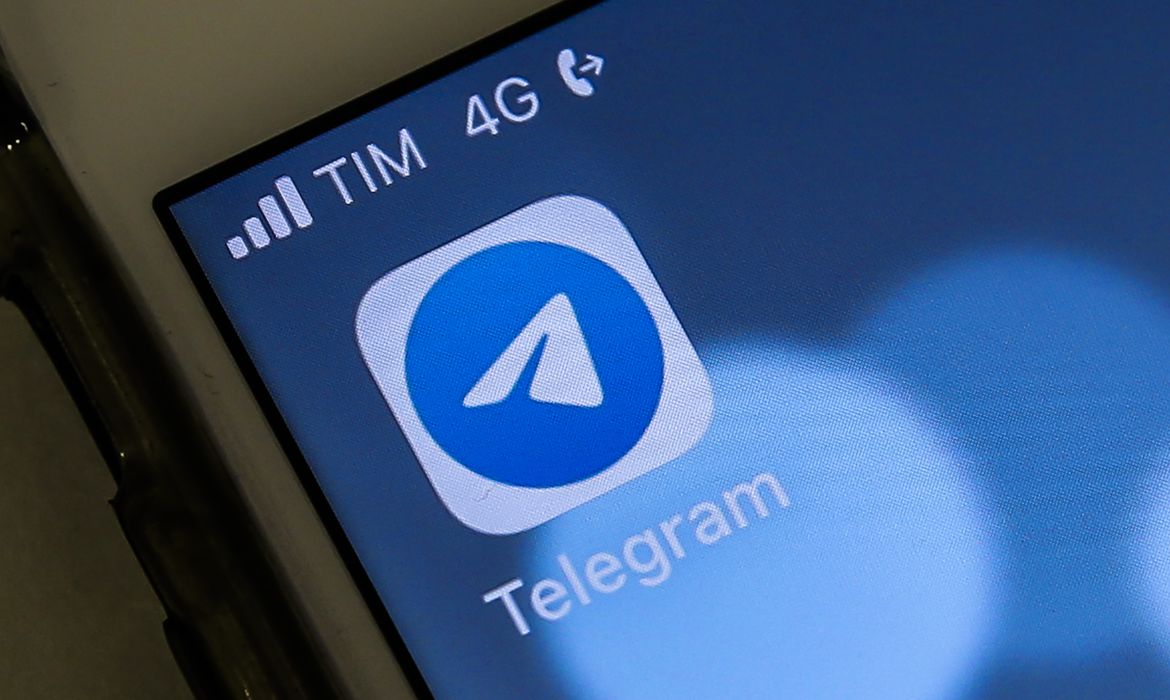 Telegram sai do ar após decisão judicial