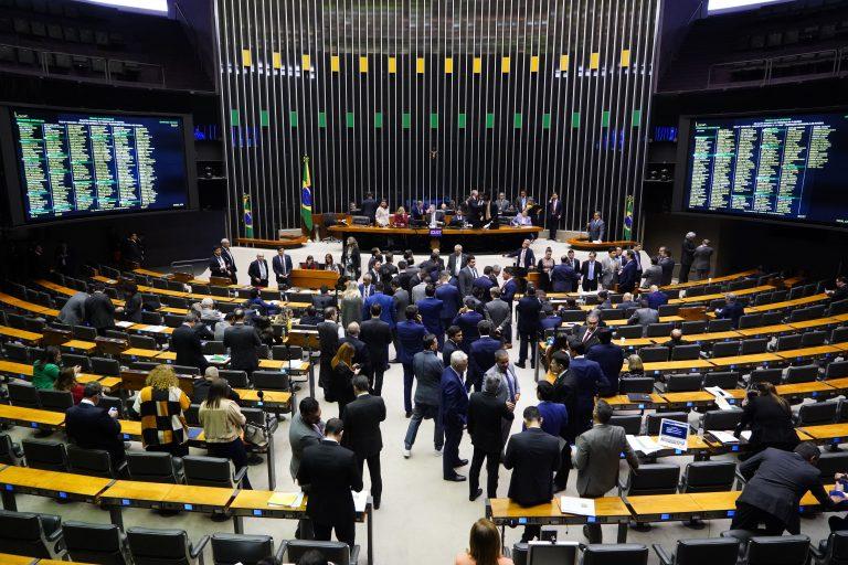 Plenário da Câmara durante aprovação do novo arcabouço fiscal