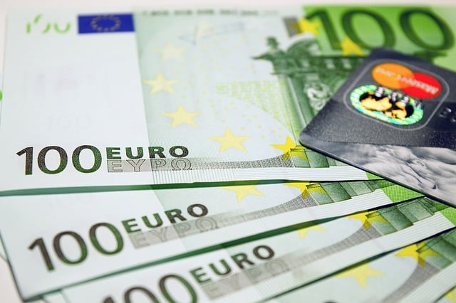 Inflação da zona do euro desacelera e atinge 6,1% em maio