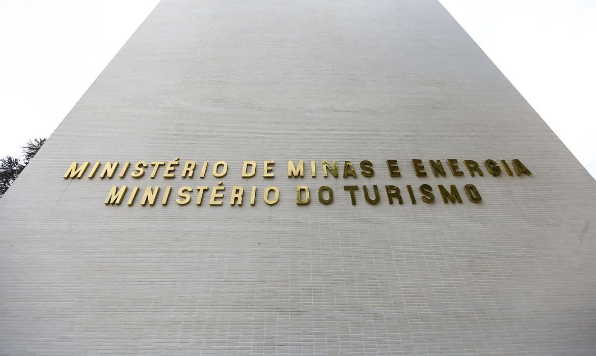 Governo confirma mudança no Ministério do Turismo