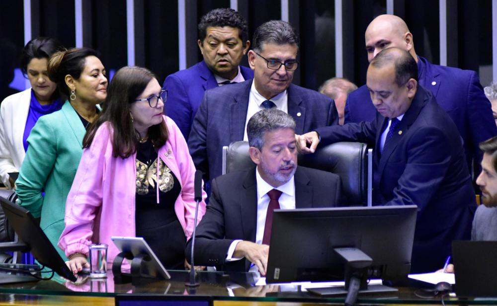 Câmara aprova mudanças em novo arcabouço fiscal: veja como ficou