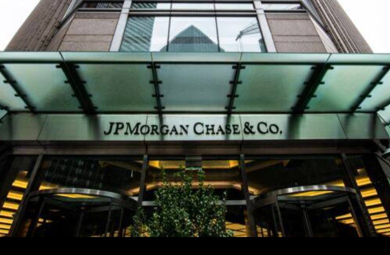 Fitch pode rebaixar nota de crédito de grandes bancos