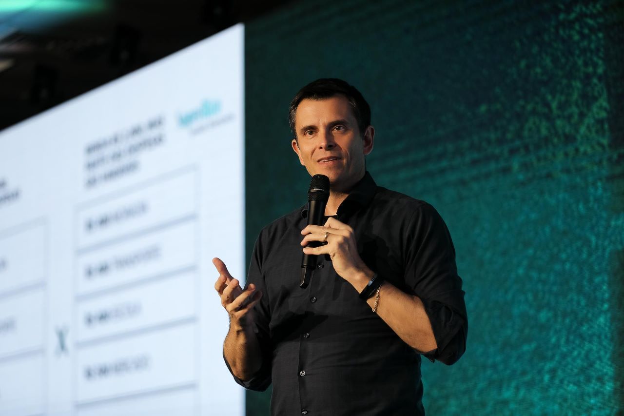 Inteligência financeira nos negócios começa no planejamento, diz Gustavo Cerbasi