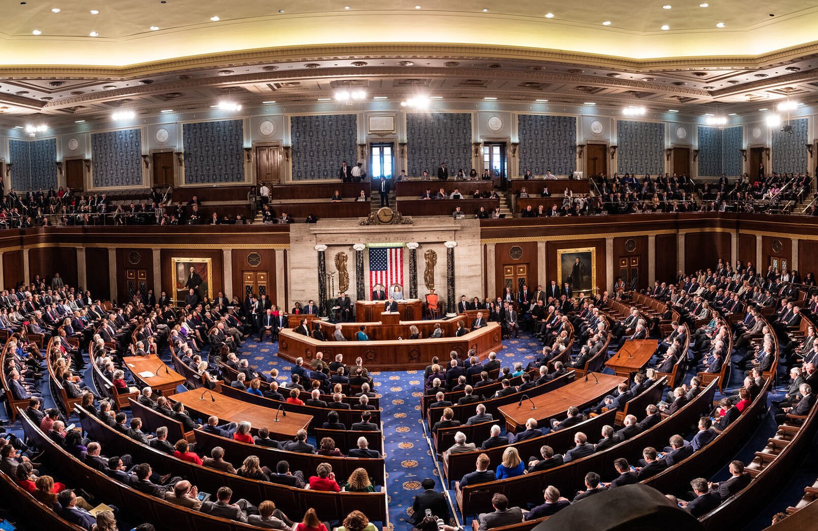 Câmara dos EUA segue sem líder: entenda o que acontece