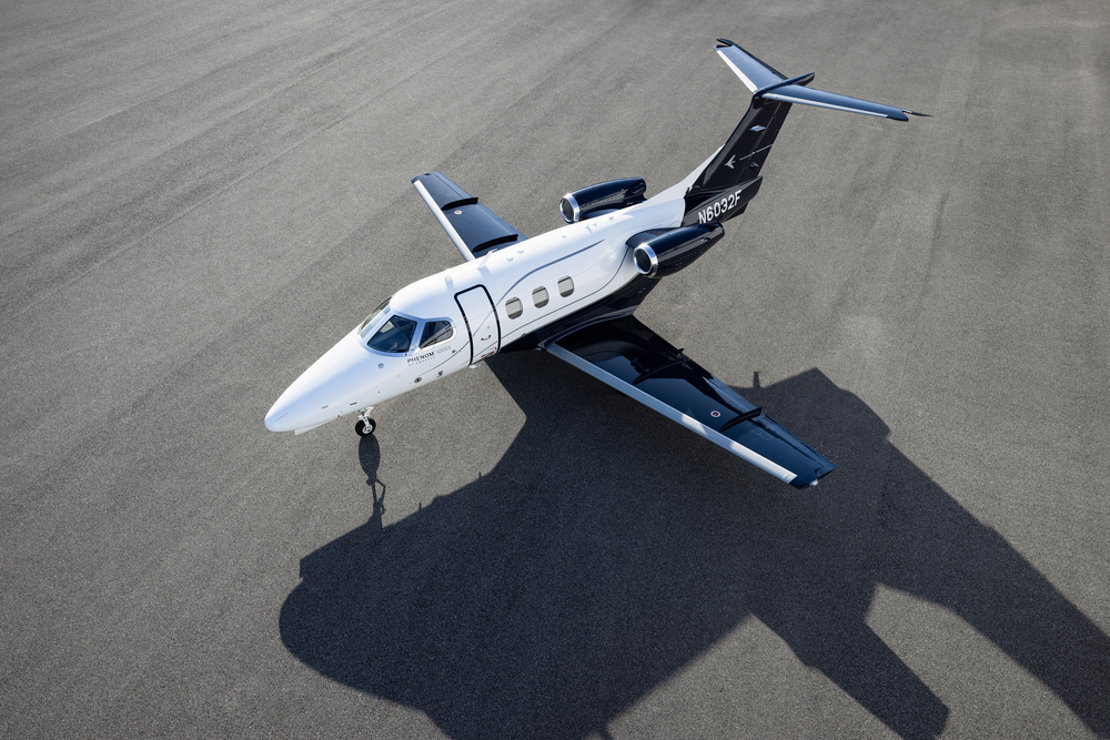 Embraer (EMBR3) lança o Phenom 100EX, novo jato de entrada