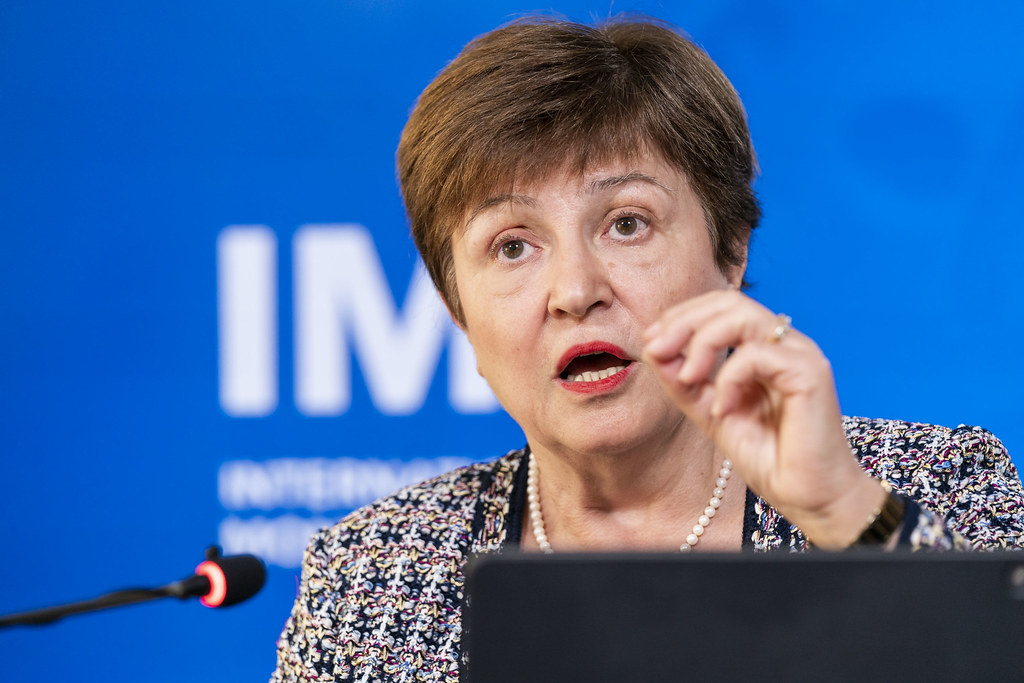 Diretora do FMI diz que Israel e Hamas é “mais uma nuvem” em cenário econômico já conturbado