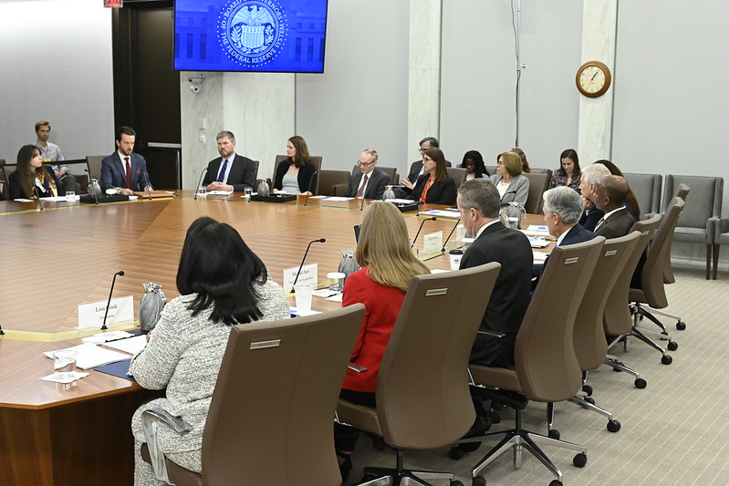 Livro bege aponta aumento moderado dos preços para 2024