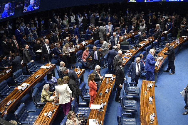 Reforma tributária: Senado aprova texto, que volta à Câmara