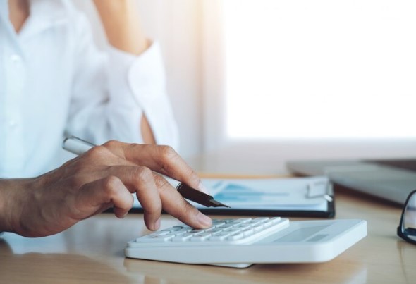 IR 2024: faixa de isenção muda e beneficia quem recebe até 2 salários